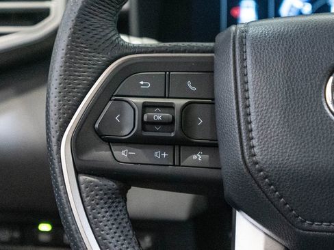 Certified 2025 Toyota Sequoia SR5 AWD/4WD image 19