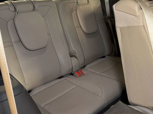 Used 2022 Lincoln Aviator Reserve w/ Equipment Group 201A image 36