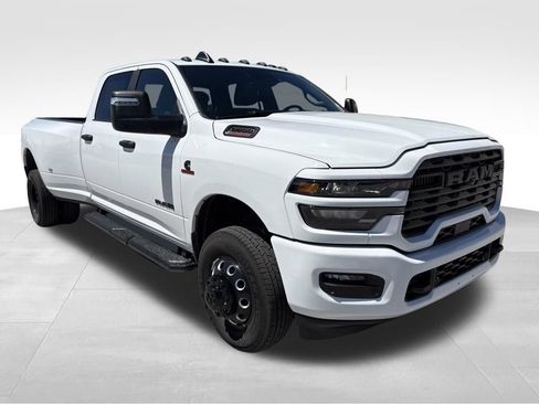 New 2026 RAM 3500 Big Horn AWD/4WD image 3