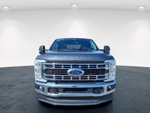 Used 2025 Ford F250 XLT AWD/4WD image 6