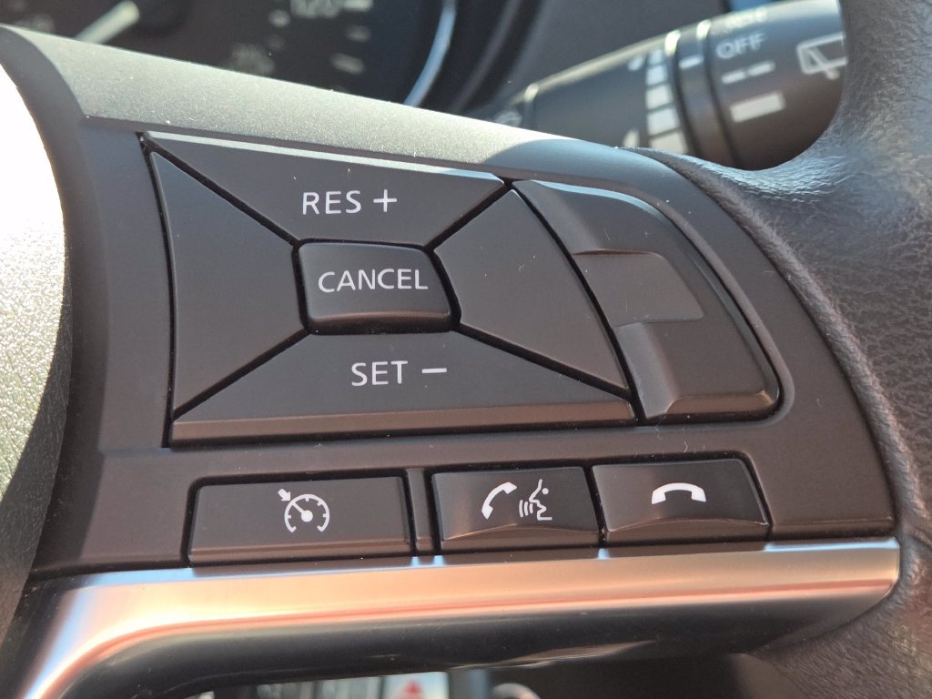 Used 2017 Nissan Rogue S AWD/4WD image 11