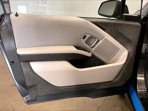 Used 2020 BMW i3 image 21