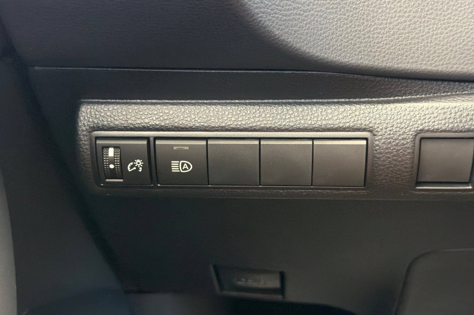 New 2026 Toyota Corolla LE w/ LE Premium Package FWD image 26