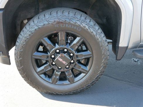 Used 2024 GMC Sierra 3500 AT4 w/ AT4 Premium Plus Package image 7