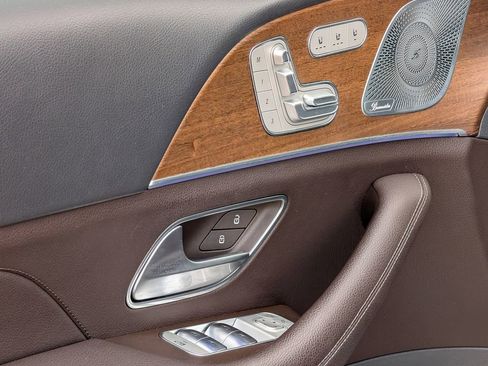 Certified 2020 Mercedes-Benz GLS 450 4MATIC image 25