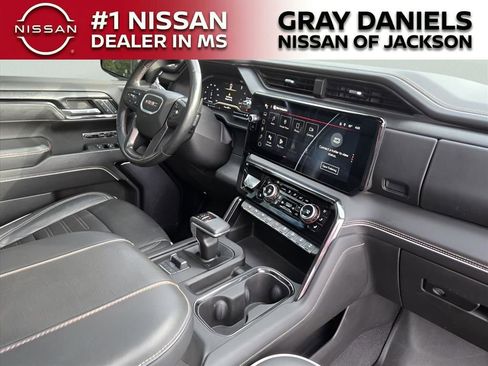 Used 2023 GMC Sierra 1500 AT4X image 21
