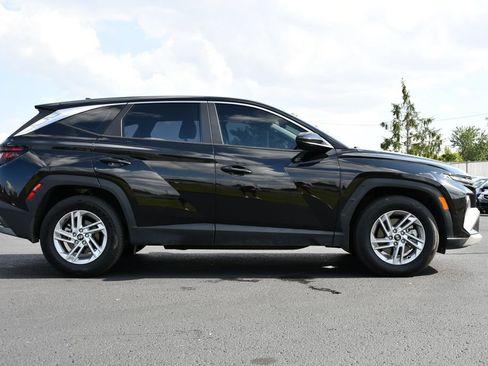 Used 2025 Hyundai Tucson SE FWD image 8