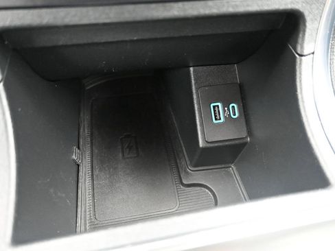 Used 2024 Ford Edge Titanium image 23