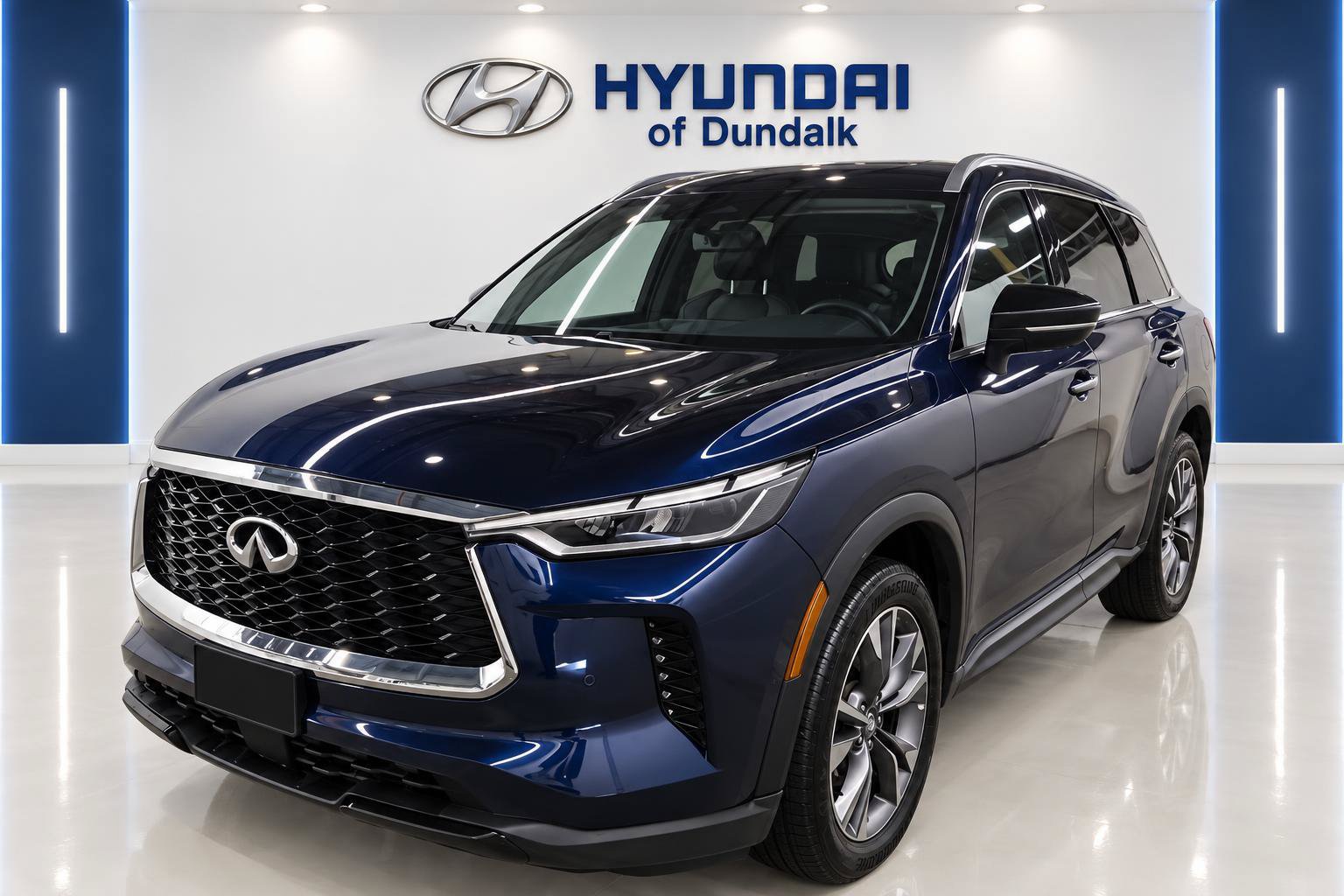 Used 2024 INFINITI QX60 Luxe AWD/4WD image 3