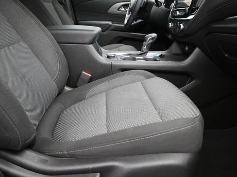 Used 2024 Chevrolet Traverse LT FWD image 25