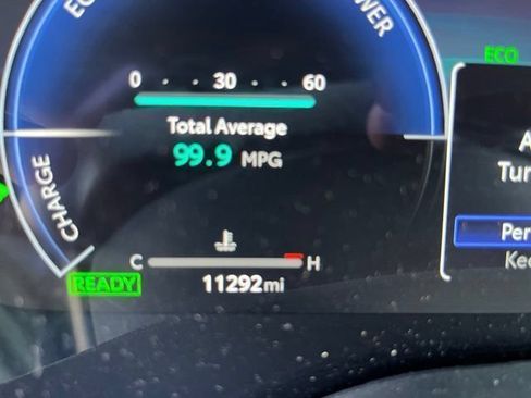 Used 2025 Toyota Sienna Limited FWD image 7