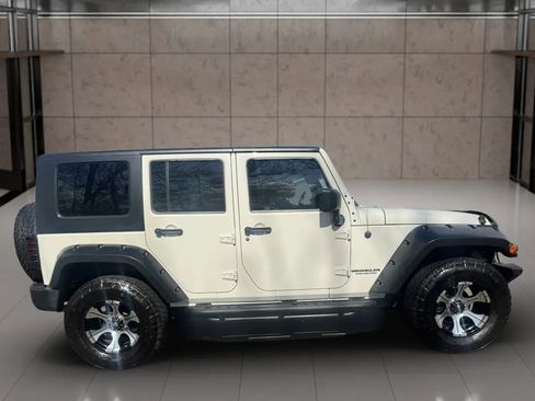 Used 2009 Jeep Wrangler Unlimited Rubicon w/ Trailer Tow Group image 7