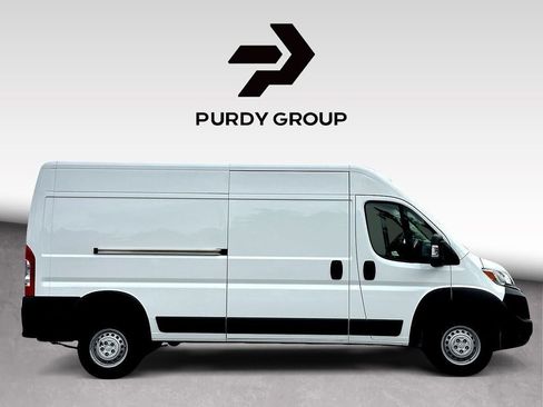 Used 2025 RAM ProMaster 2500 w/ Convenience Group FWD image 5