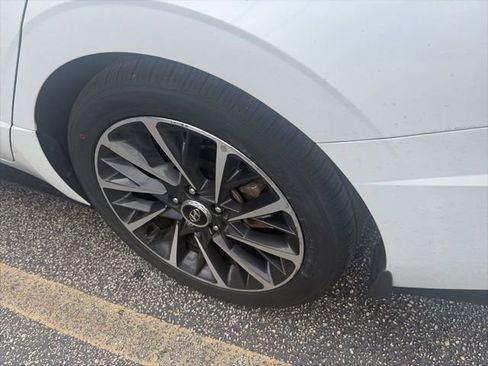 Used 2022 Hyundai Sonata Limited FWD image 10