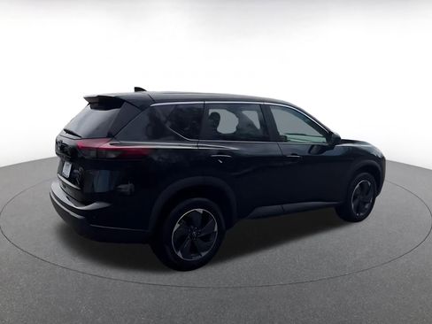 Used 2025 Nissan Rogue SV image 15