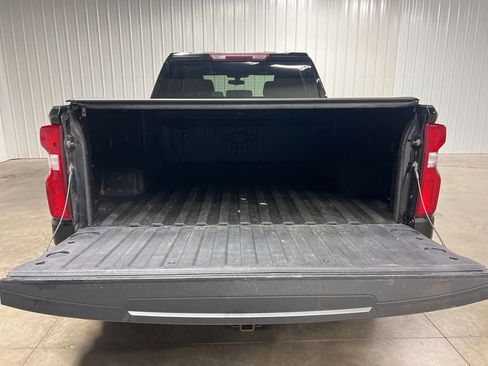Used 2022 Chevrolet Silverado 1500 RST image 6