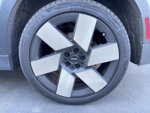 Certified 2025 MINI Cooper Countryman S w/ Comfort Package Max image 14