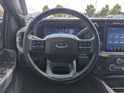 Used 2024 Ford F250 Lariat w/ Lariat Ultimate Package AWD/4WD image 15