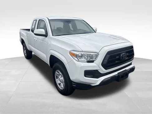 Used 2022 Toyota Tacoma SR w/ SR Convenience Package RWD image 7