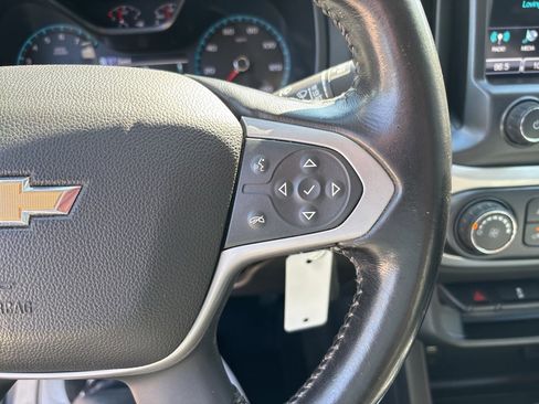 Used 2018 Chevrolet Colorado LT w/ LT Convenience Package image 18