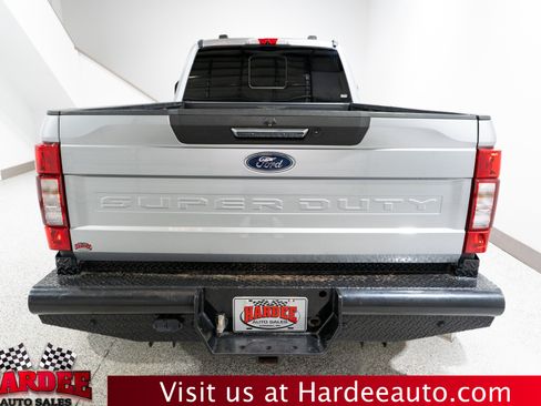 Used 2021 Ford F350 Lariat w/ Lariat Value Package AWD/4WD image 4