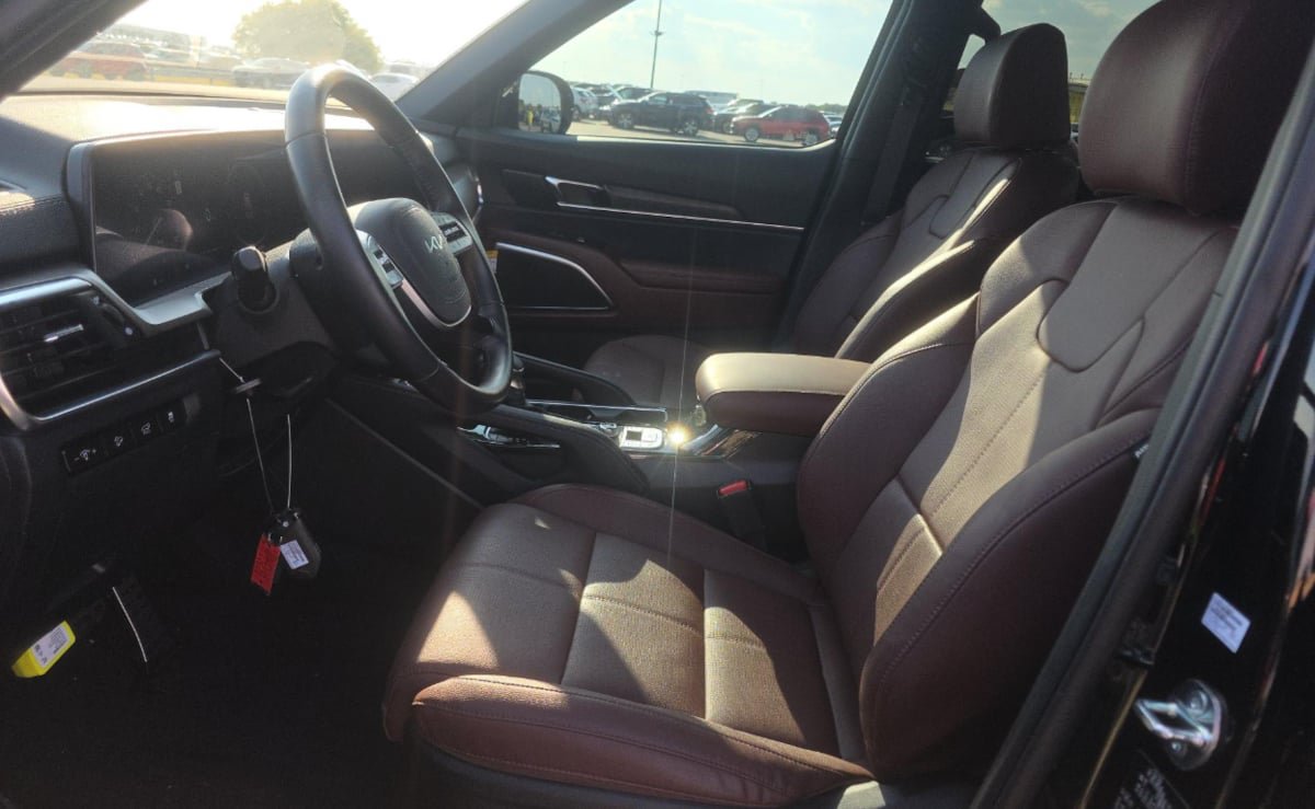 Used 2025 Kia Telluride SX FWD image 7