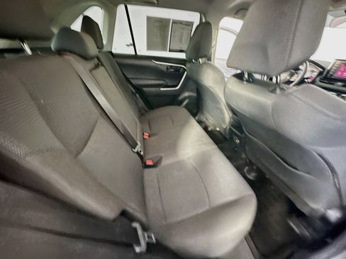 Used 2021 Toyota RAV4 LE FWD image 24