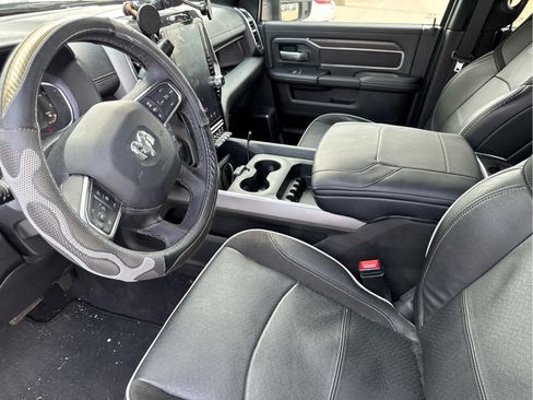 Used 2025 RAM 3500 Laramie w/ Sport Appearance Package AWD/4WD image 10