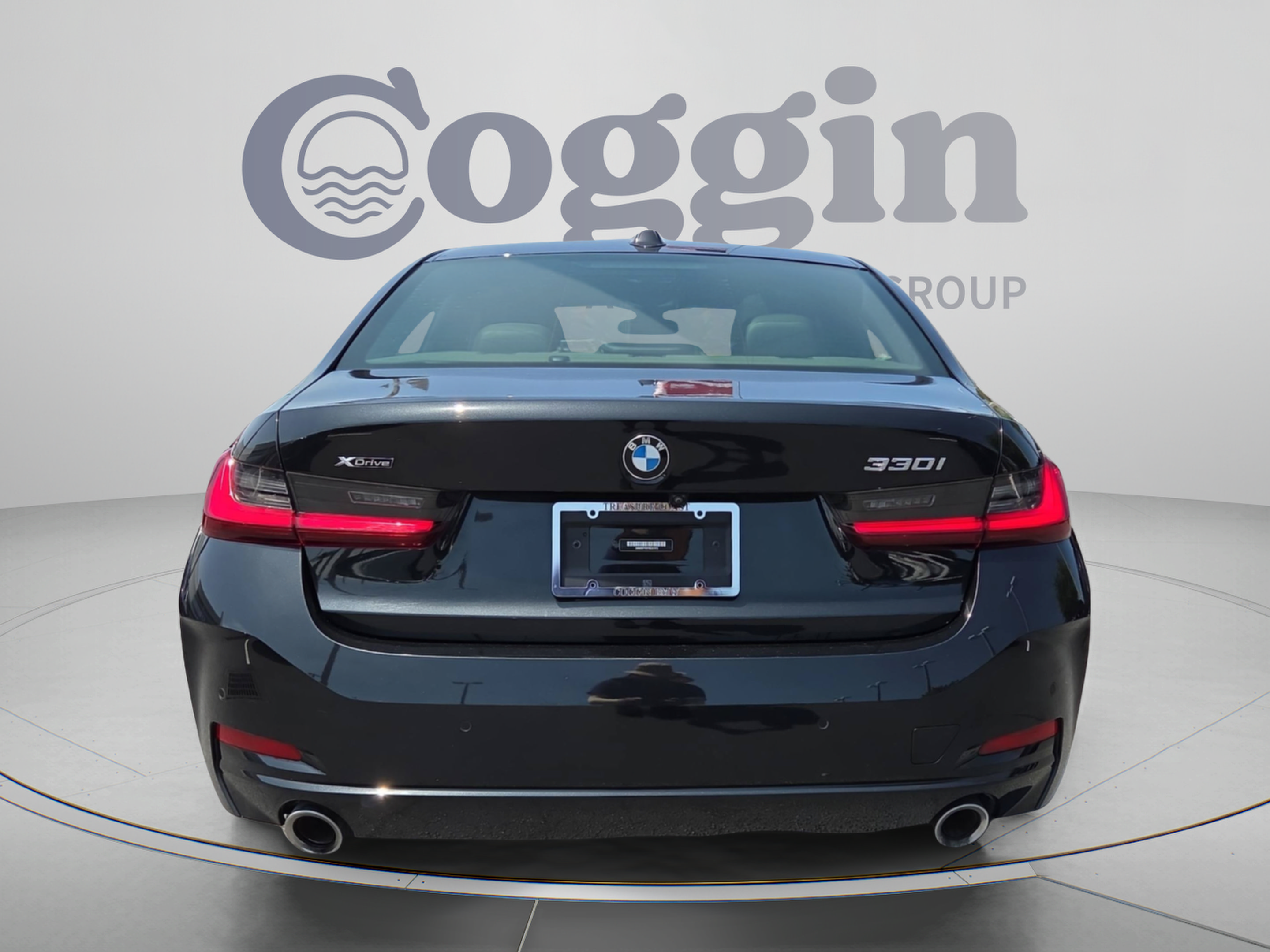 Used 2023 BMW 330i xDrive Sedan w/ Driving Assistance Package AWD/4WD image 4