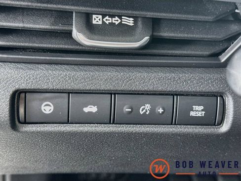 Used 2023 Nissan Altima 2.5 SL AWD/4WD image 12