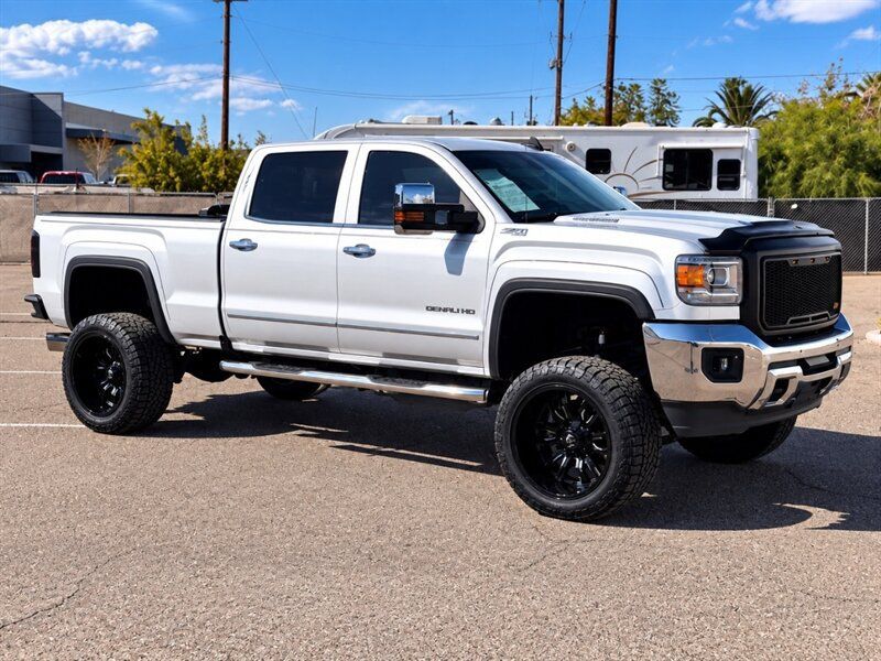 Used 2018 GMC Sierra 2500 SLT w/ Duramax Plus Package AWD/4WD image 2