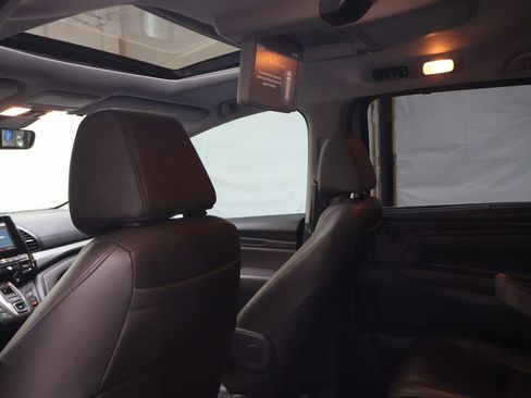 Used 2018 Honda Odyssey EX-L image 17
