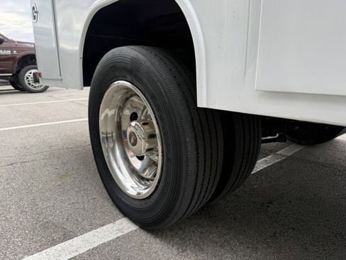 Used 2014 RAM 5500 Tradesman w/ Power Accessory Group image 7