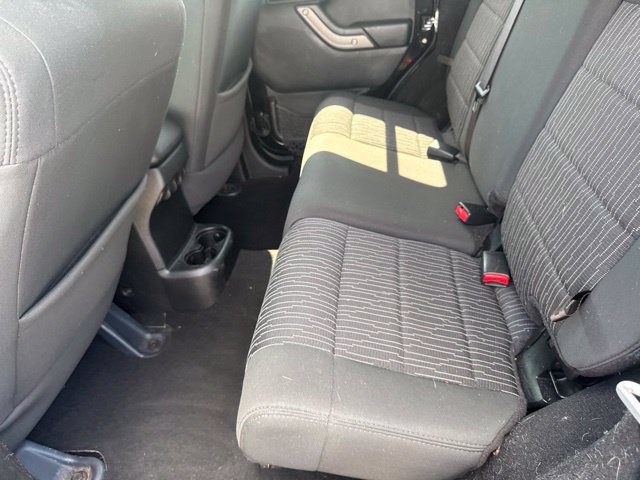 Used 2012 Jeep Wrangler Unlimited Sport AWD/4WD image 11