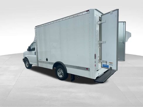 New 2023 Chevrolet Express 3500 w/ Power Convenience Package image 8