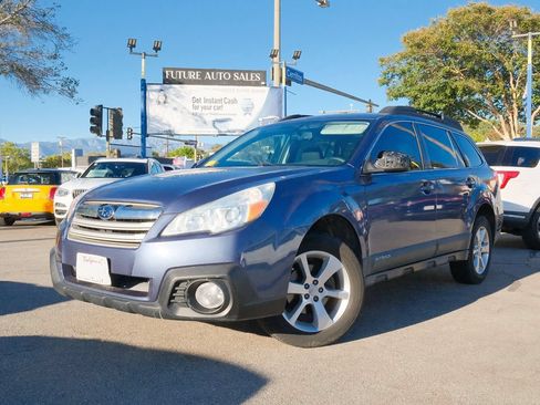 Used 2014 Subaru Outback 2.5i w/ Alloy Wheel Package AWD/4WD image 1