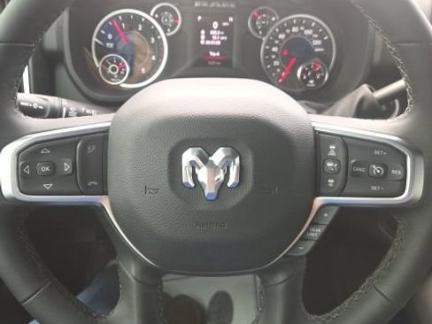 Used 2026 RAM 3500 Big Horn AWD/4WD image 18
