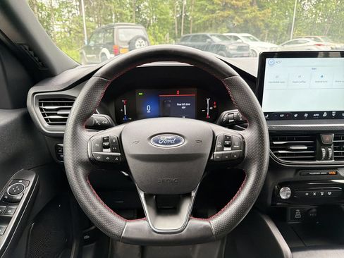 Used 2025 Ford Escape ST-Line Select w/ Tech Pack #1 AWD/4WD image 14