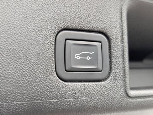 Used 2022 GMC Terrain AT4 w/ Infotainment Package II image 15