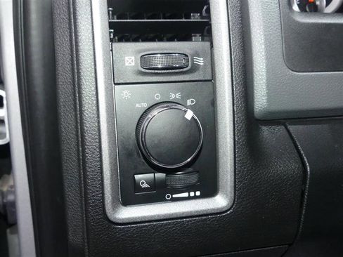 Used 2016 RAM 2500 Tradesman w/ Chrome Appearance Group image 22