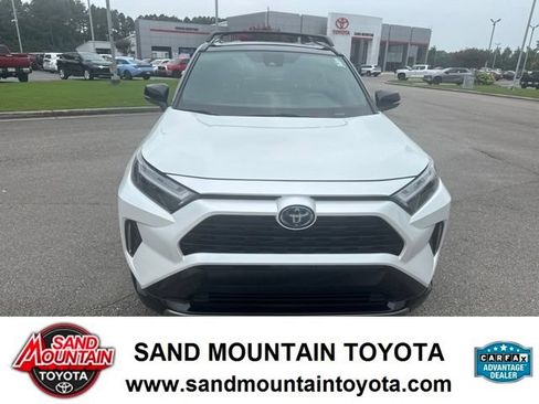 Used 2024 Toyota RAV4 XSE AWD/4WD image 8