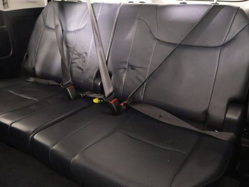 Used 2018 Lexus LX 570 4WD w/ Luxury Package image 14