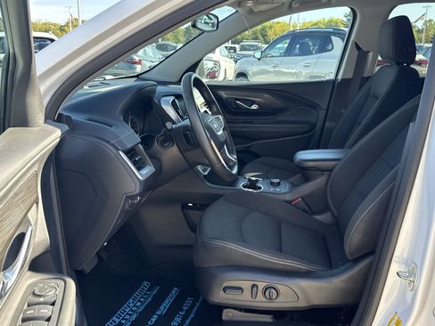 Certified 2023 GMC Terrain SLE w/ Driver Convenience Package image 19