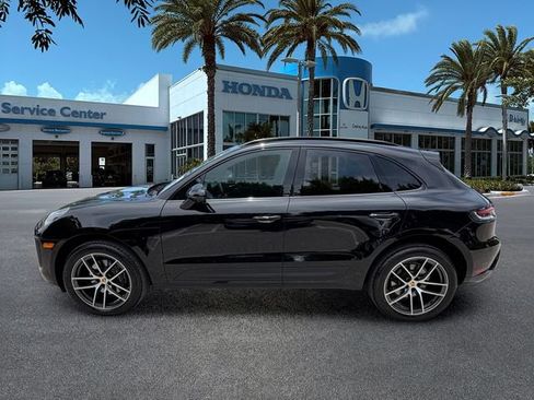 Used 2025 Porsche Macan Turbo AWD/4WD image 5