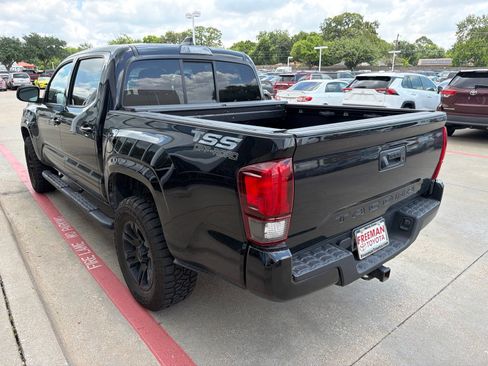Used 2021 Toyota Tacoma SR w/ SR Convenience Package RWD image 8