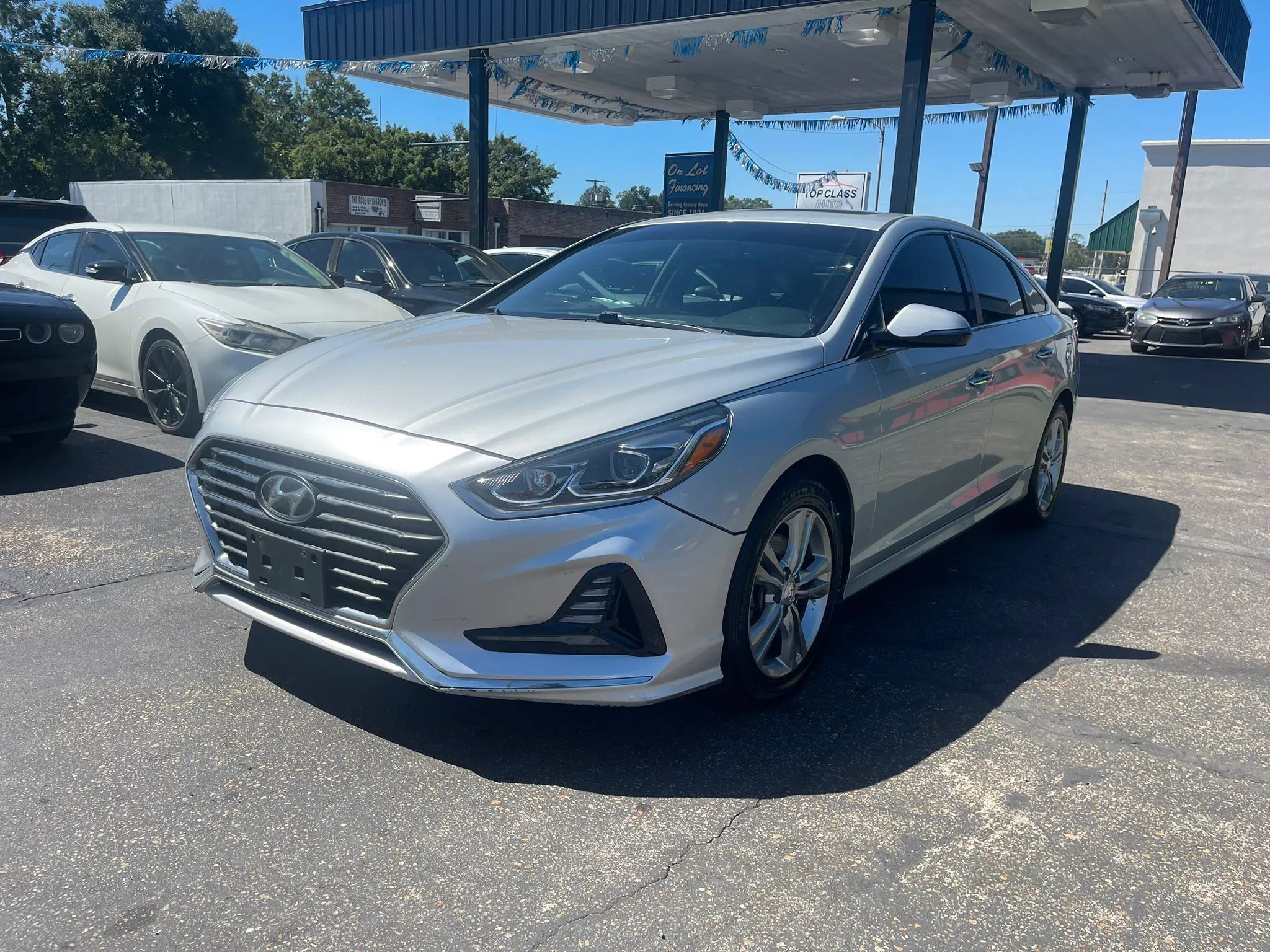 Used 2018 Hyundai Sonata Limited w/ Cargo Package FWD image 1