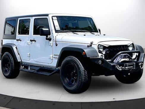 Used 2016 Jeep Wrangler Unlimited Sport w/ Max Tow Package AWD/4WD image 2