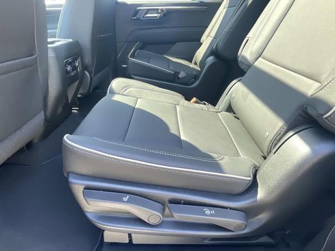 New 2026 Chevrolet Tahoe Premier w/ Sun And Tow Package AWD/4WD image 15