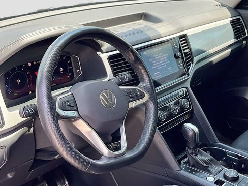 Used 2023 Volkswagen Atlas SEL Premium AWD/4WD image 9