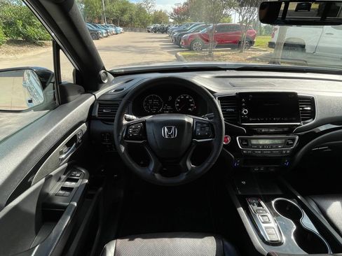 Used 2024 Honda Ridgeline Black Edition image 11